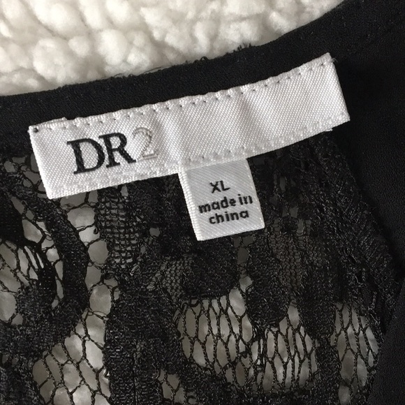 Black and Tan sleeveless top - Picture 2 of 8